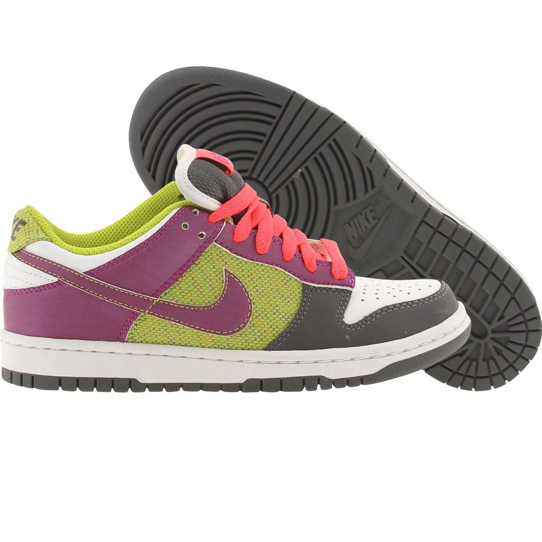 Nike Womens Dunk Low 6.0 (bright cactus / red plum)