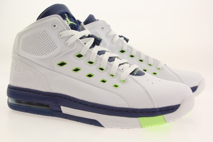 Air Jordan Ol' School Off Court Men (white / ghost green / insignia blue)