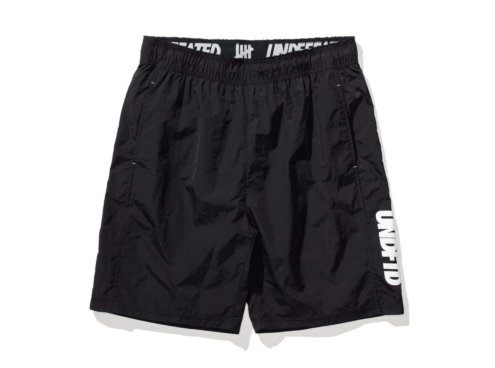 Undefeated Men Crinkle Shorts (black)