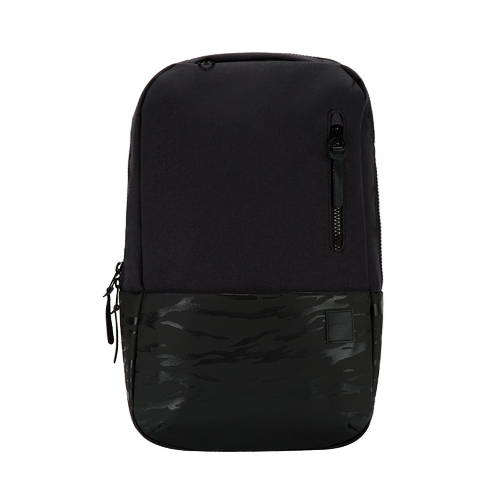 Incase Compass Backpack (black / camo)