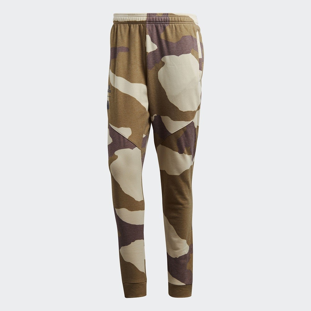 Adidas x Undefeated Men Sweat Pants (tan / dune / tactile khaki / base khaki)