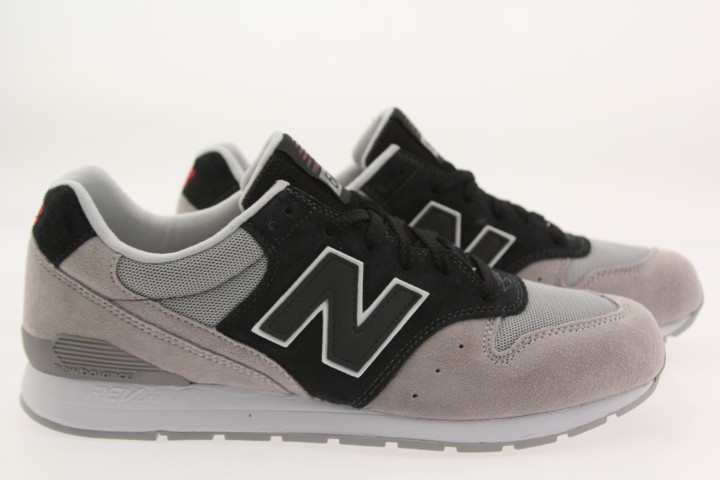 New Balance Men 696 Seaside Hideaway MRL696KM (gray / light grey / navy)