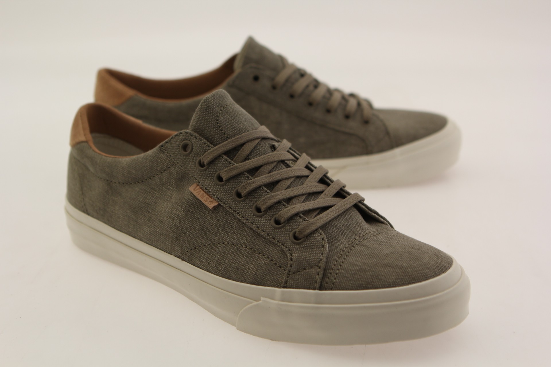 Vans Men Court Plus - Washed Canvas (green / covert)
