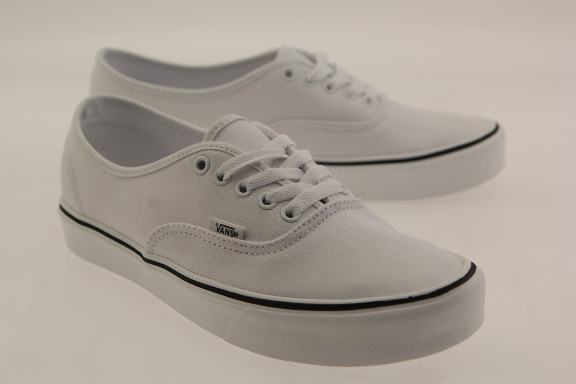 Vans Men Authentic Lite Plus - Canvas (white / true white)