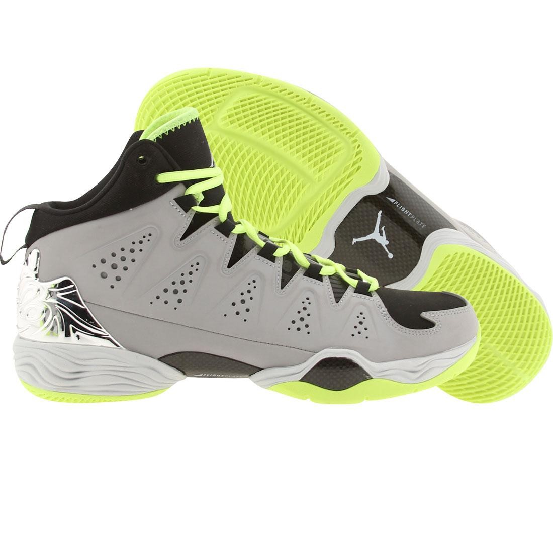 Jordan Men Melo M10 (silver / metallic silver / black / volt)