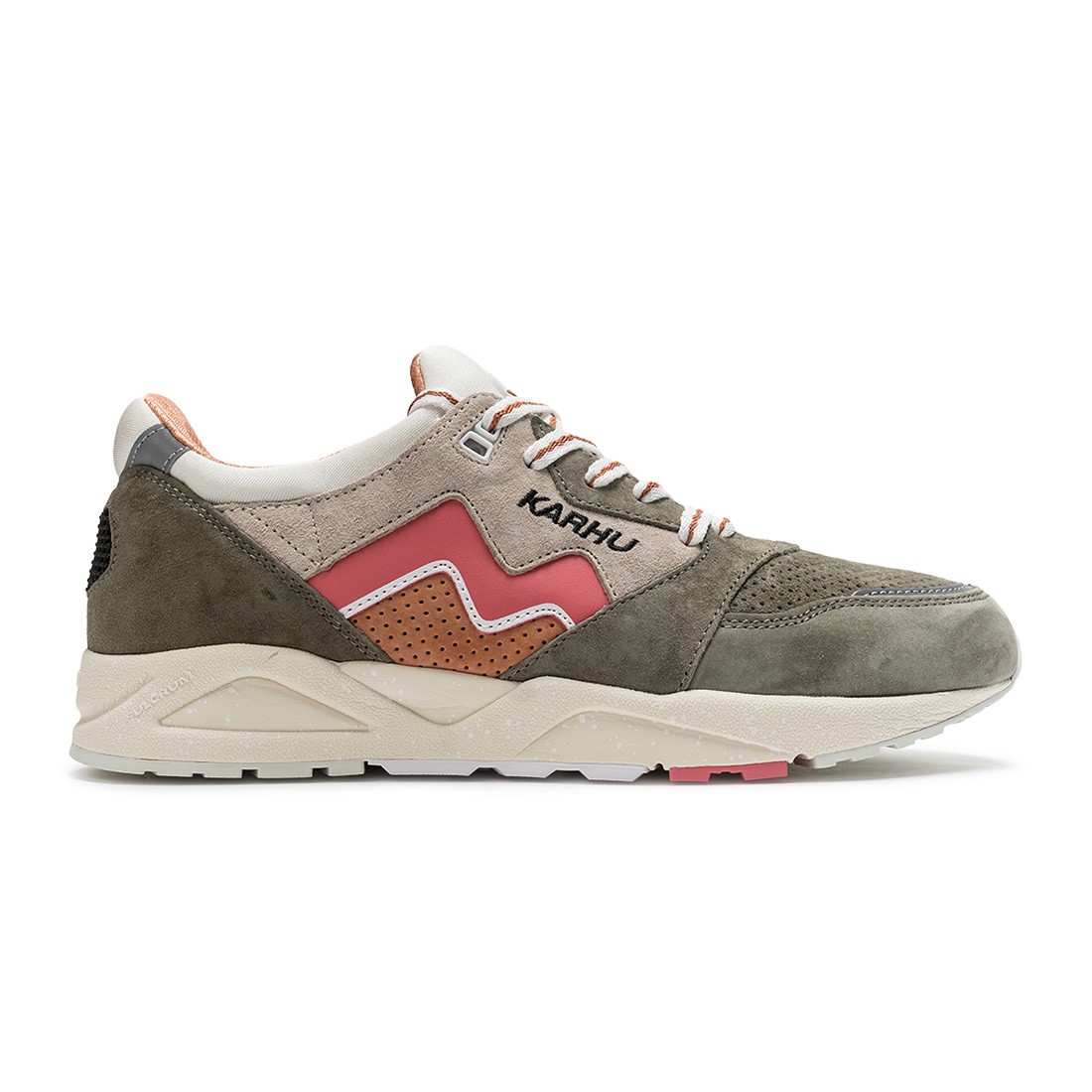 Karhu Men Aria 95 (green / vetiver / tea rose)