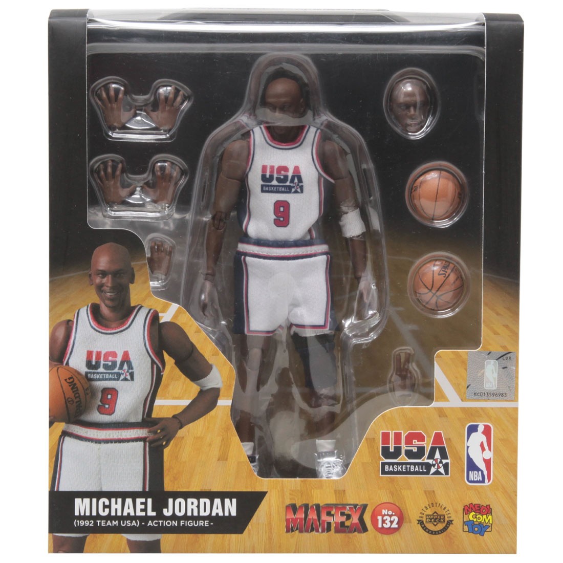 Medicom MAFEX Michael Jordan 1992 Team USA Figure (white)