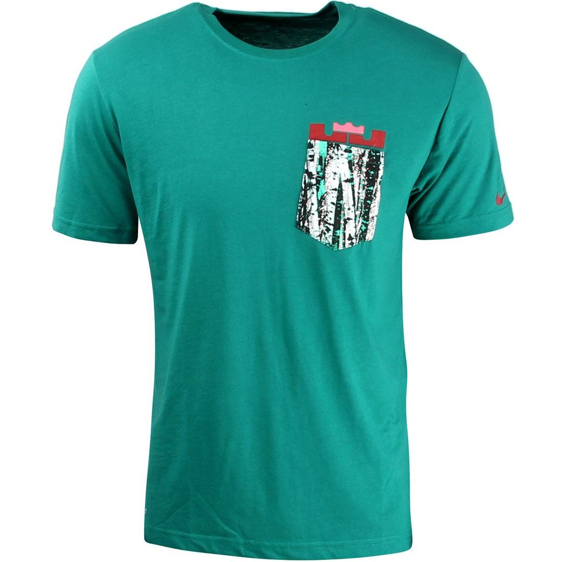 Nike QT LeBron Xmas Tee (evergreen / burgundy)