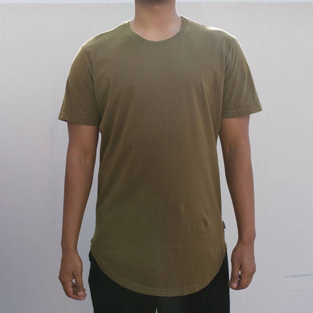 BAIT Men Premium Scallop Tee - Made In Los Angeles (olive / military)