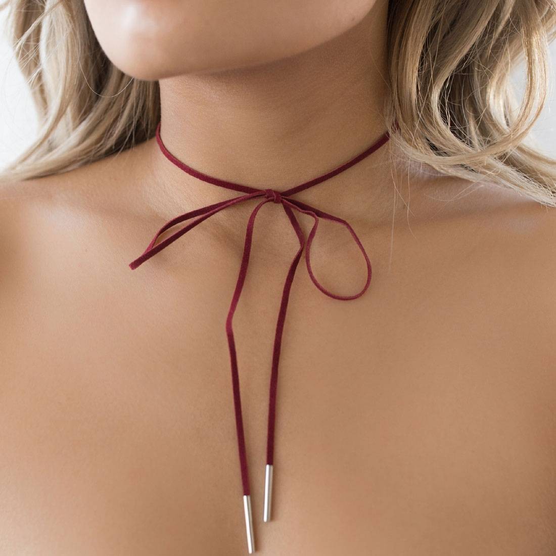 Strung Out Shop Selene Choker (burgundy / silver)
