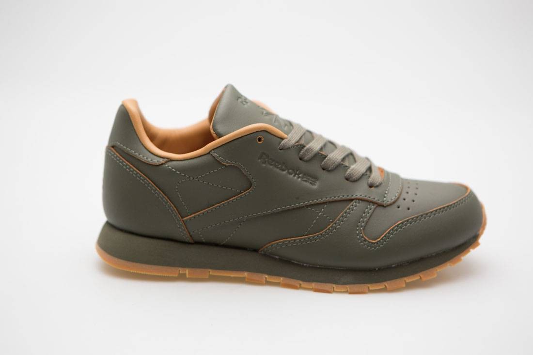 Reebok x Kendrick Lamar Big Kids Classic Leather (olive / olive night / gum)