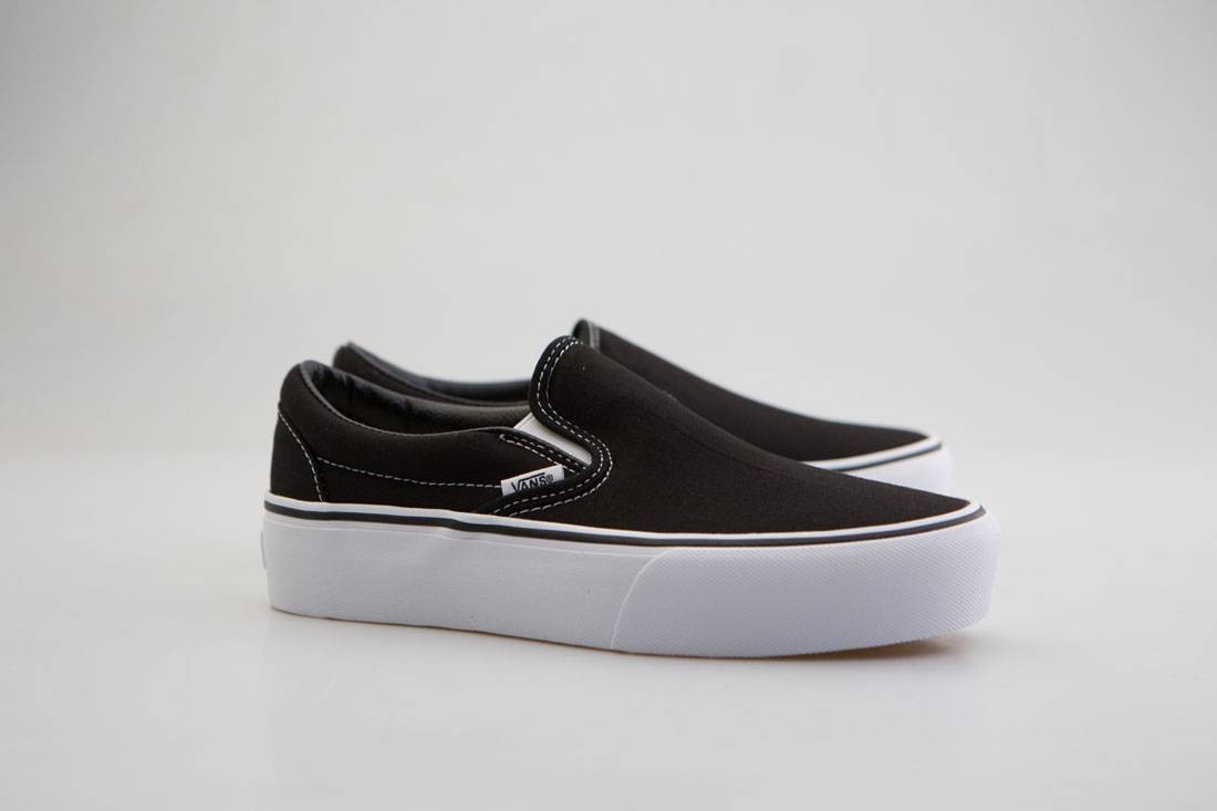 Vans Women Classic Slip-On Platform (black)