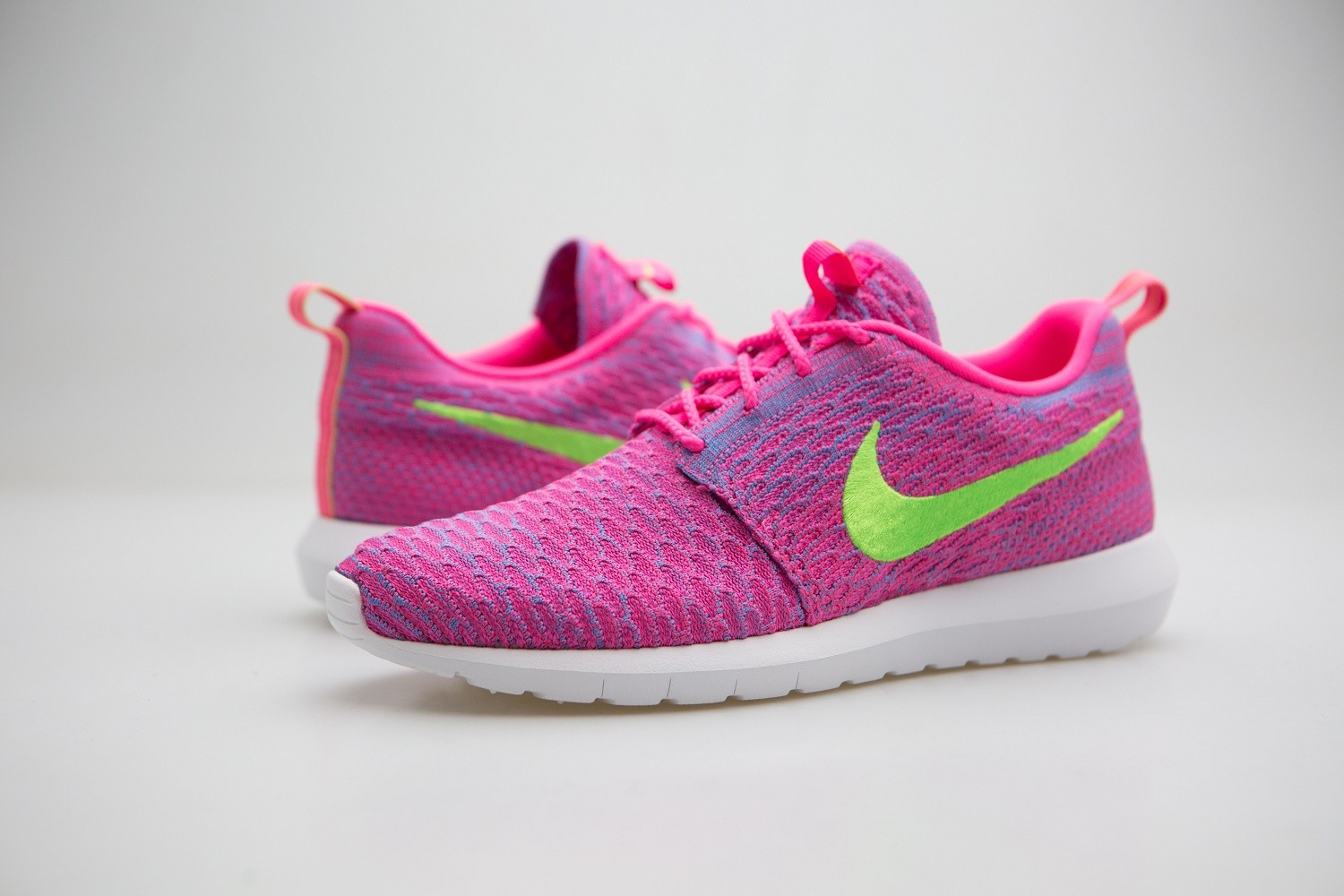 Nike Men Flyknit Roshe Run (pink / blue / neon)