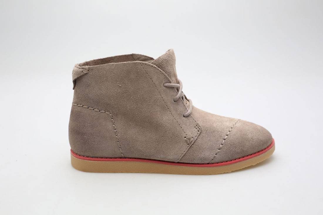 TOMS Women Mateo Chukka Boots (brown / taupe suede)