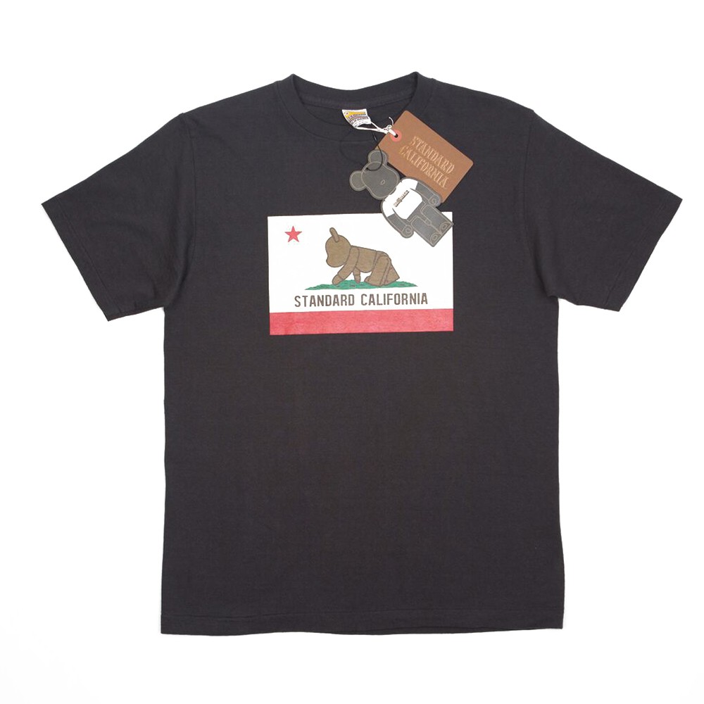 Medicom x Standard California Men Be@rtee Flag Tee (black)