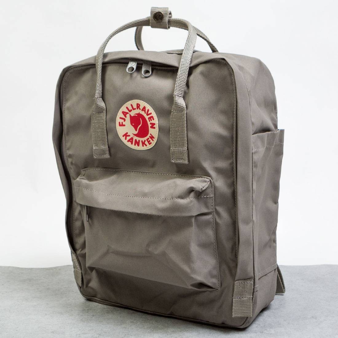 Fjall Raven Kanken Backpack (gray / fog)