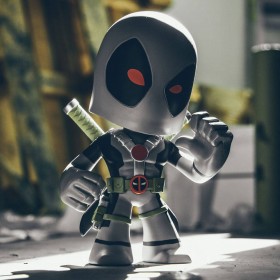 BAIT WonderCon Exclusive x Funko Marvel Deadpool Super Deluxe 9 Inch Vinyl Figure - X-Force (gray / red)